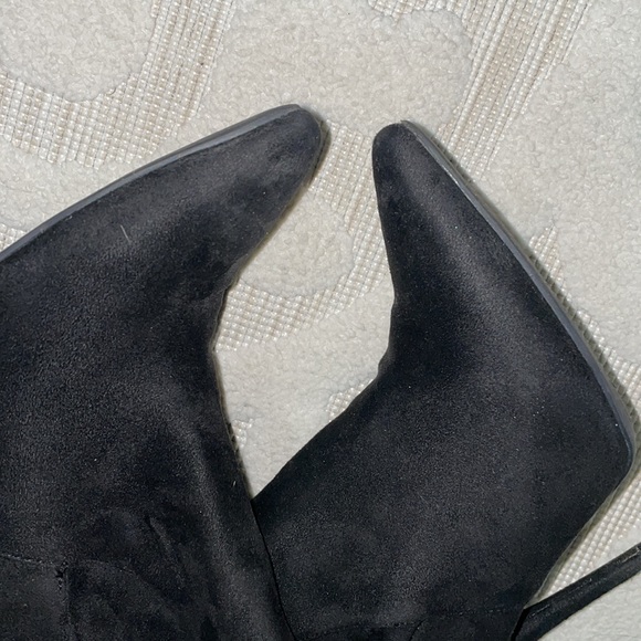 Jessica Simpson Lessy heeled boot - Picture 9 of 9